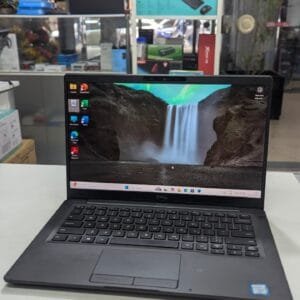 Notebook Dell Latitude 7400 (En buen estado)